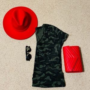 🍒🍒🍒Merona Camo Tee shirt size (L)🍒🍒